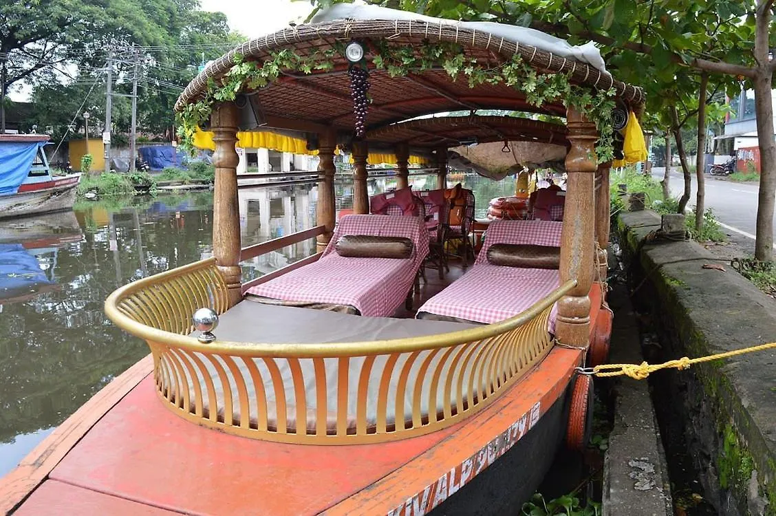 Golden Beach Home Stay Alappuzha Homestay