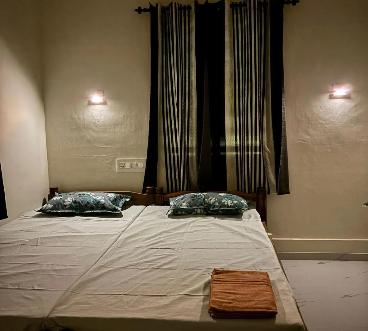 Golden Beach Home Stay Alappuzha