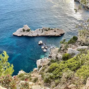 https://llgant-lumineux-ancien-couvent.fr-provencehotel.com