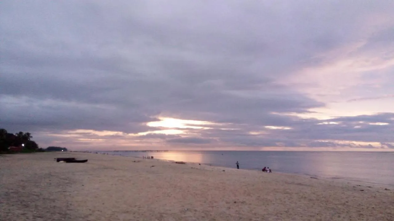 Golden Beach Home Stay Alappuzha 홈스테이